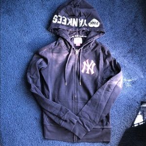 Victoria’s Secret PINK YANKEES ZIP UP!!